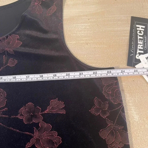 VINTAGE 90’ss. NWT’s. Vintage Studio velour floral sleeveless top - Picture 9 of 11